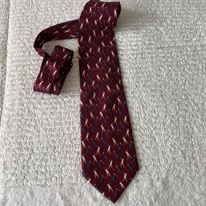 Andrew's Ties Golf Golfers Themed 100% silk Maroon Made in Italy